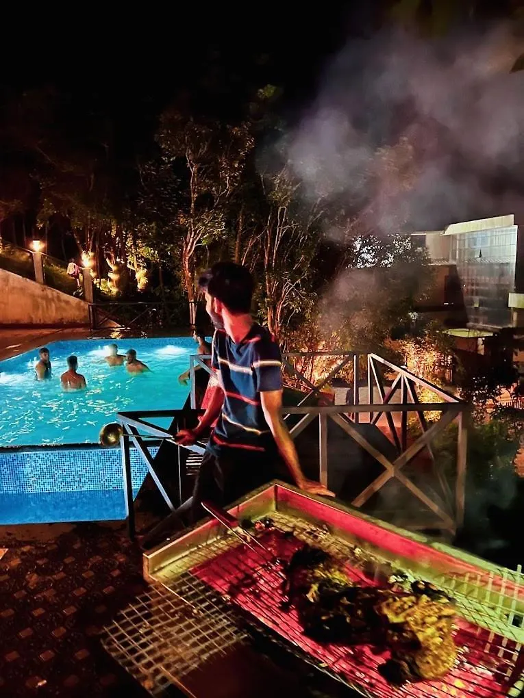 Mizzle Resort Padinjarathara India